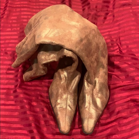 Boots - Picture 2 of 6